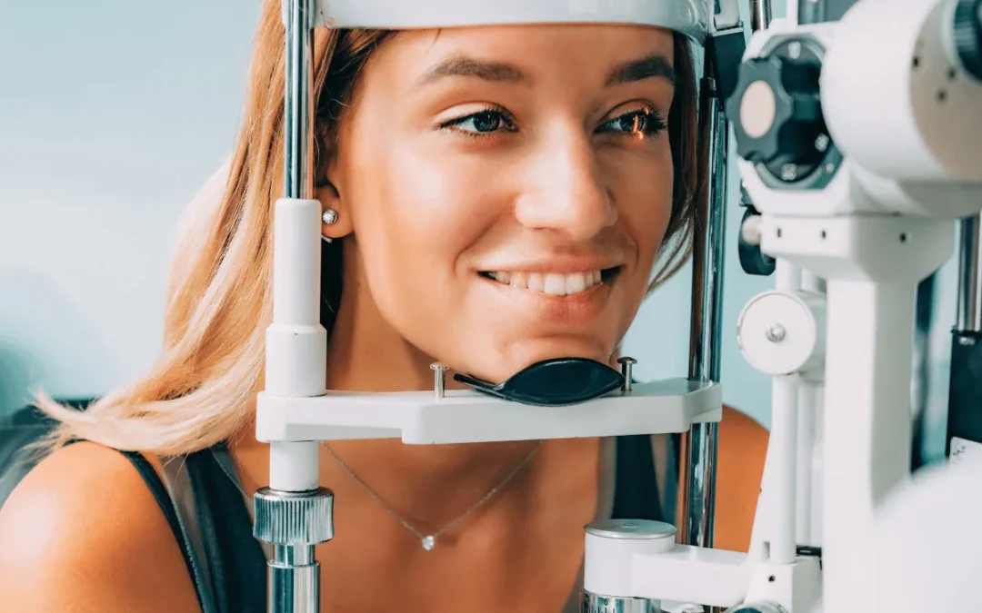 7 Signs You Should Schedule an Eye Exam