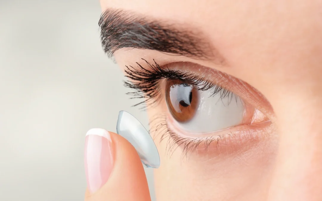 How to Know If Your Contact Lenses Fit Correctly